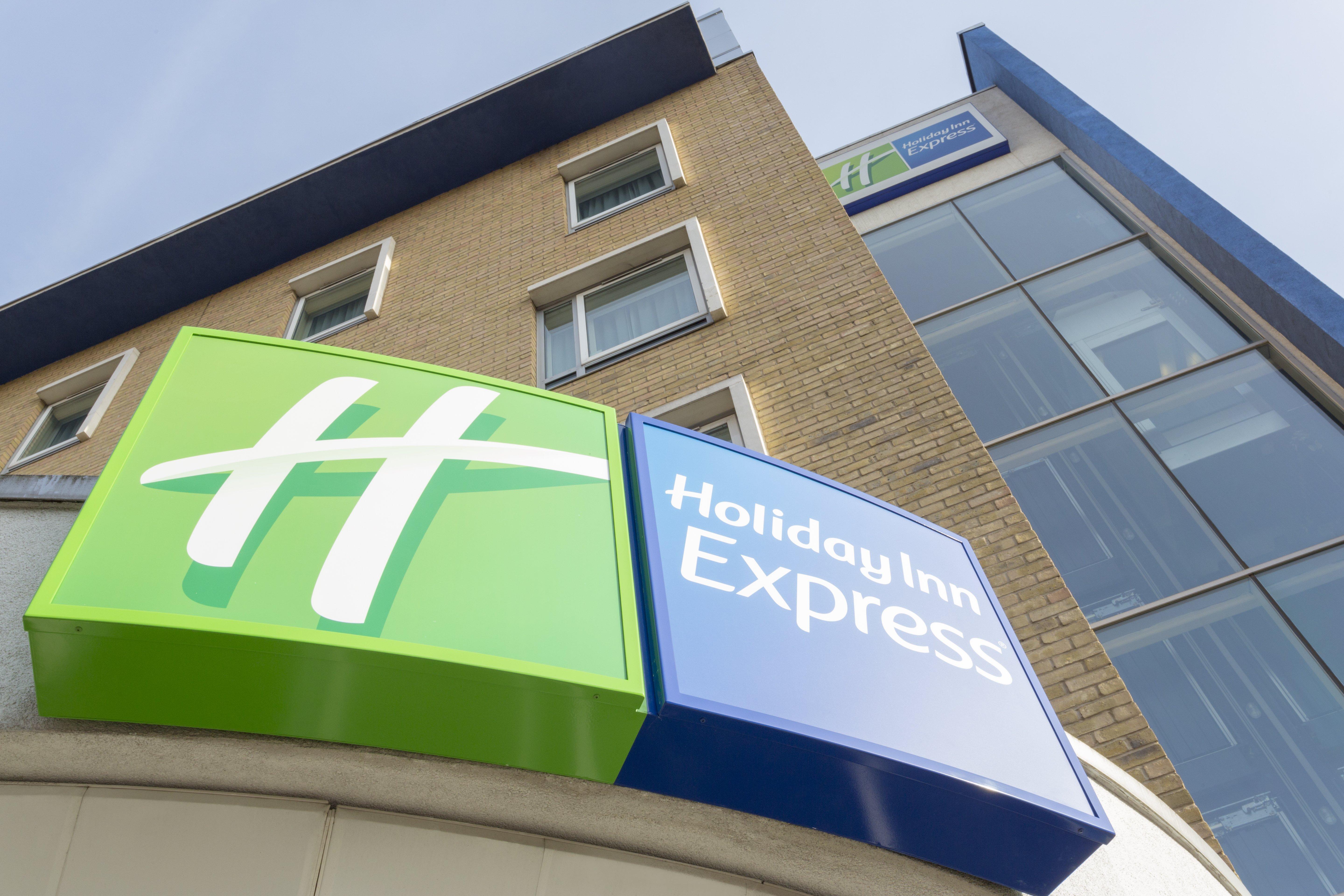 Holiday Inn Express Earls Court, An Ihg Hotel Londra Esterno foto