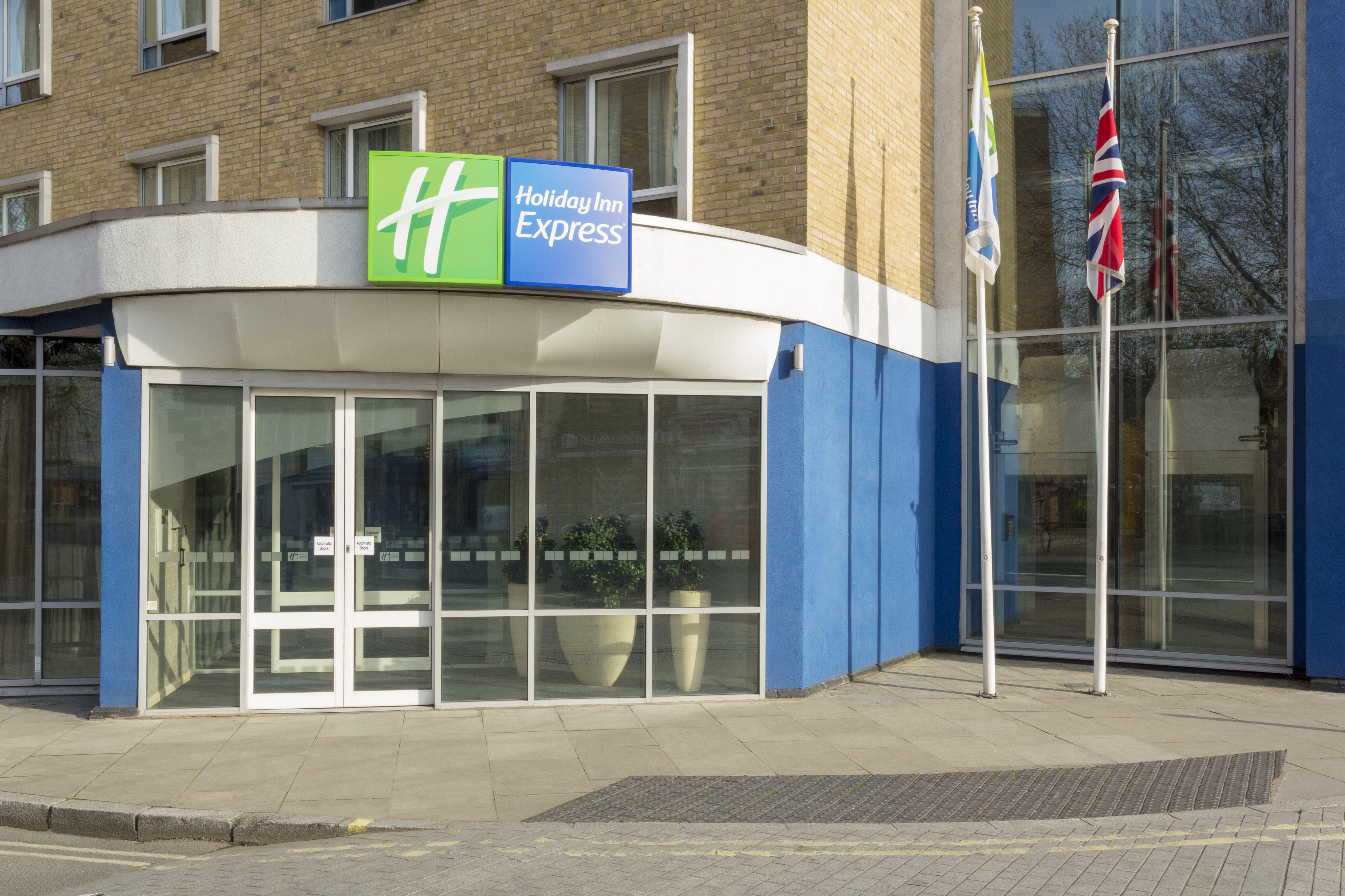 Holiday Inn Express Earls Court, An Ihg Hotel Londra Esterno foto