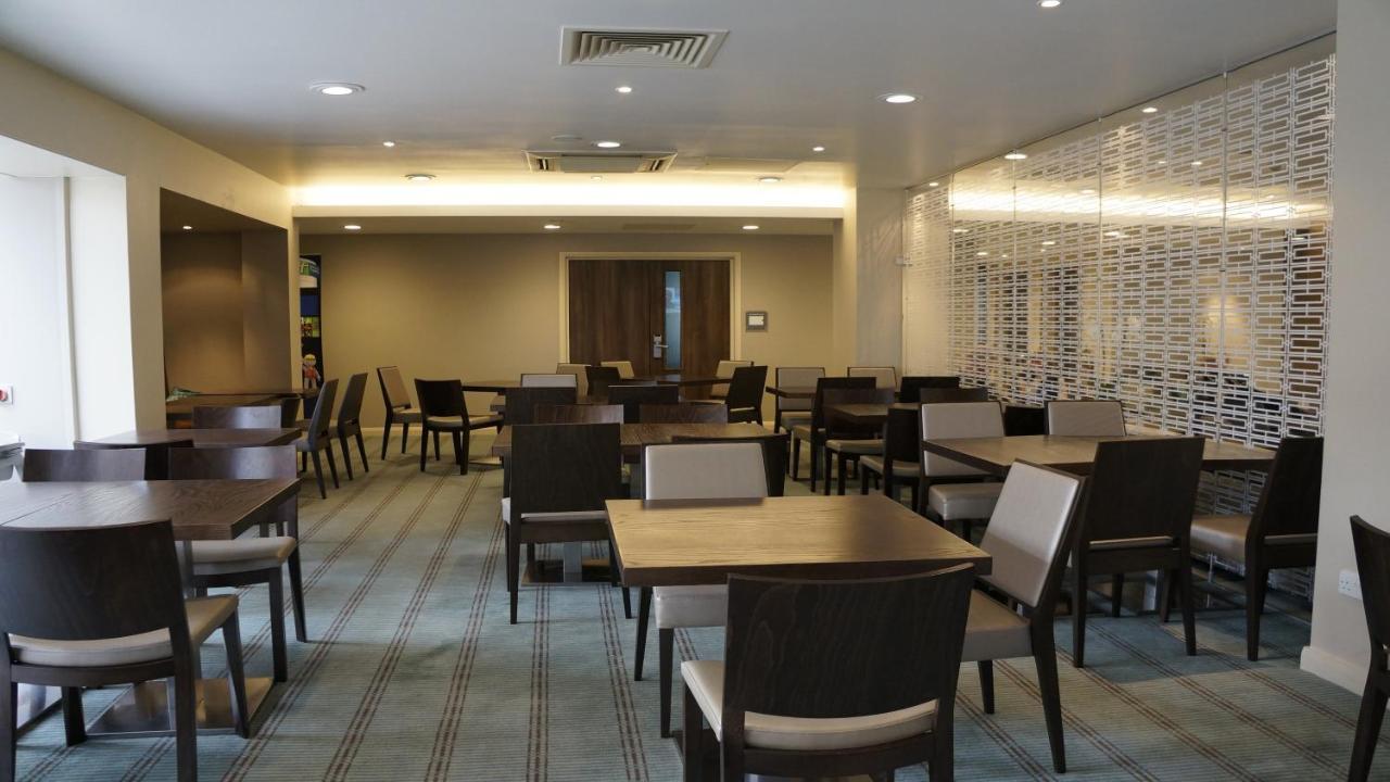 Holiday Inn Express Earls Court, An Ihg Hotel Londra Esterno foto