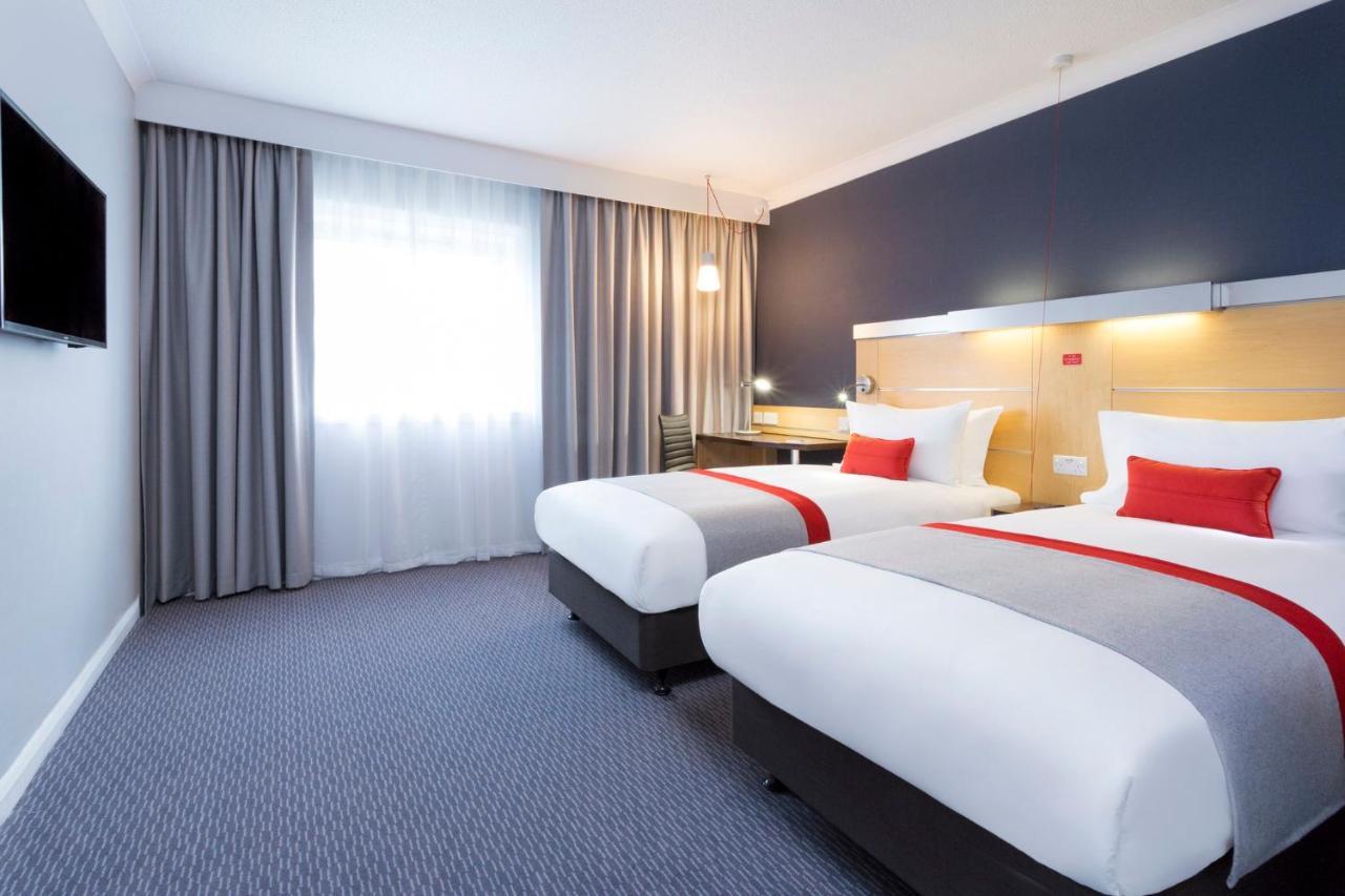 Holiday Inn Express Earls Court, An Ihg Hotel Londra Esterno foto