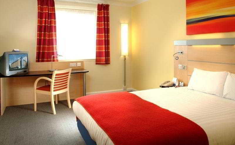 Holiday Inn Express Earls Court, An Ihg Hotel Londra Esterno foto